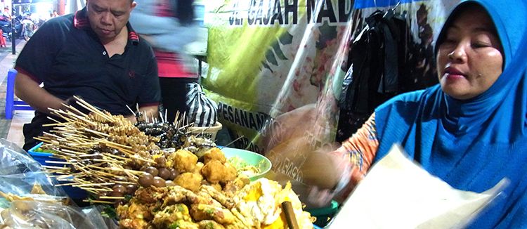 インドネシアの揚げ物文化と病