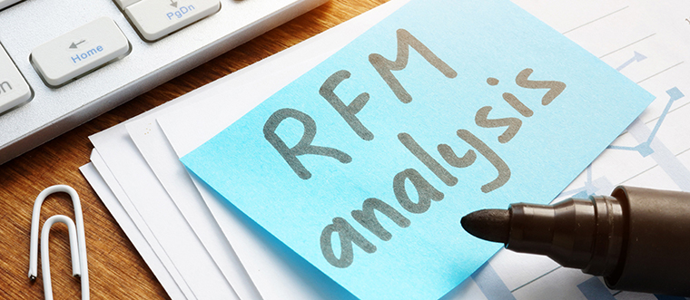 RFM分析のメリットと実施方法とは？考慮すべき点も解説